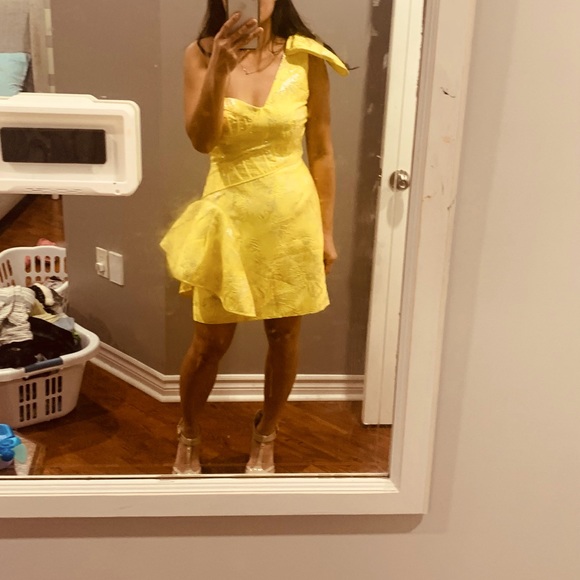 Meet your Posher, Nguyen - Picture 1 of 1